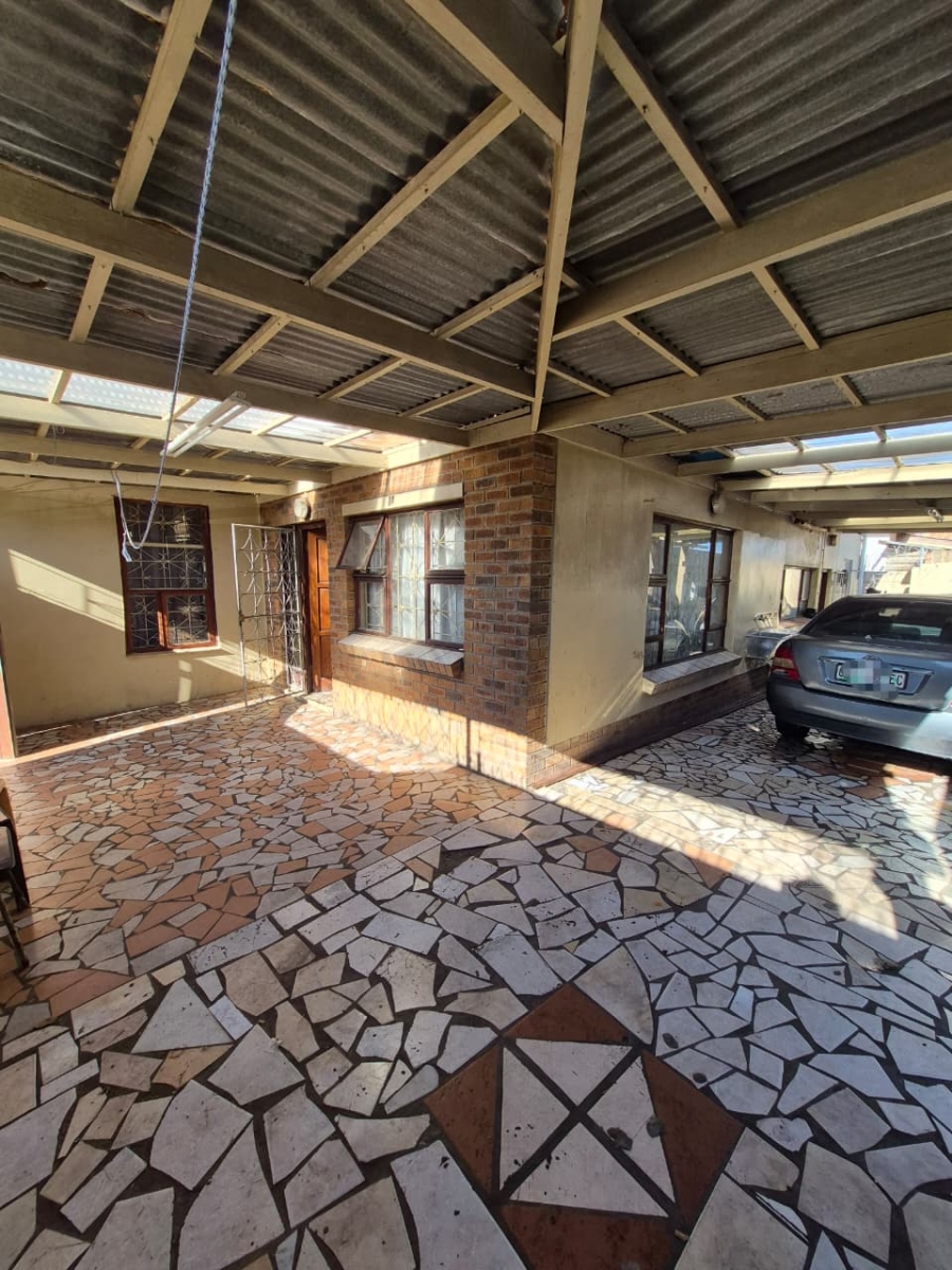 Commercial Property for Sale in Southernwood Eastern Cape